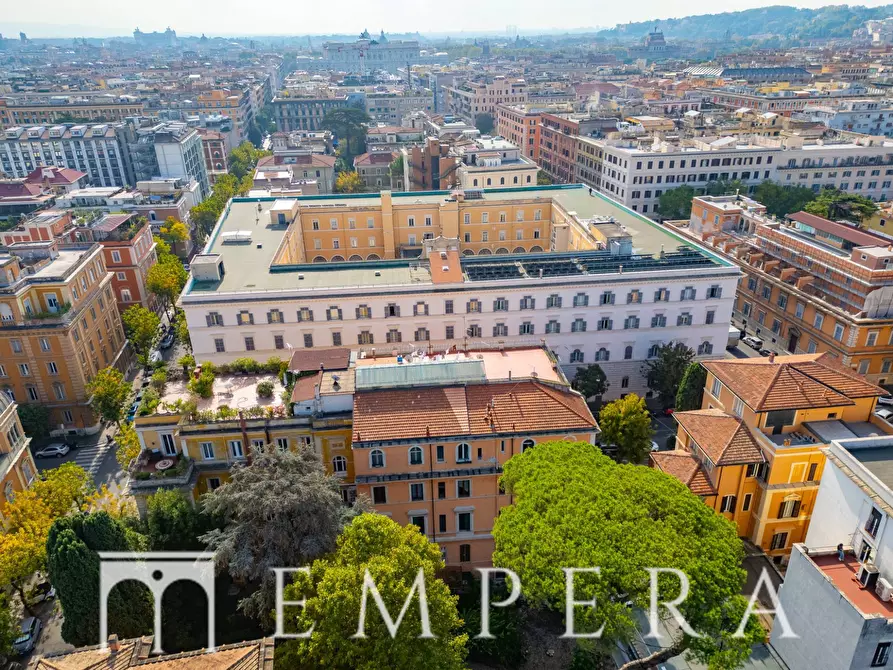 Immagine 23 di Appartamento in vendita  in Via Degli Scipioni a Roma