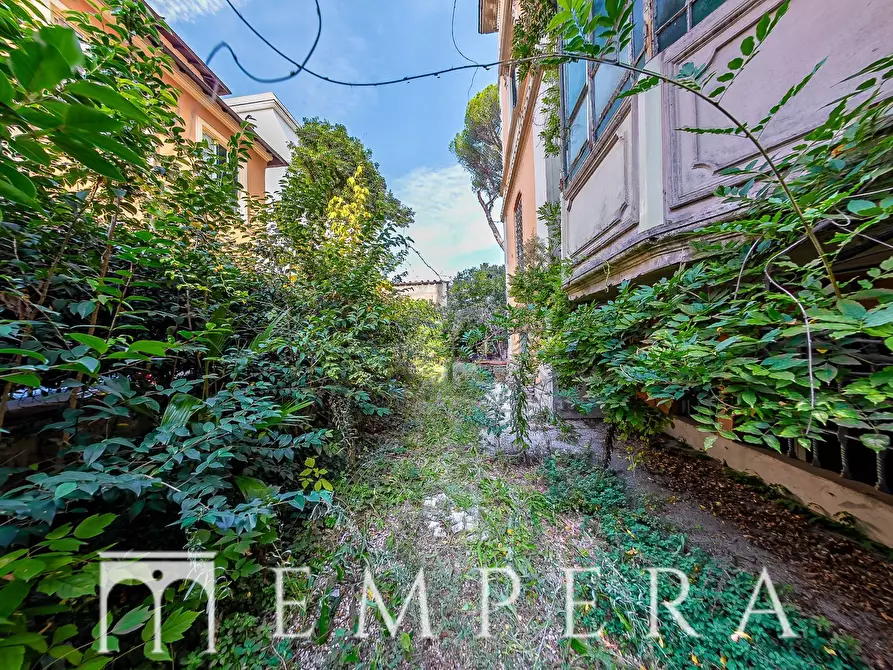 Immagine 11 di Appartamento in vendita  in Via Degli Scipioni a Roma