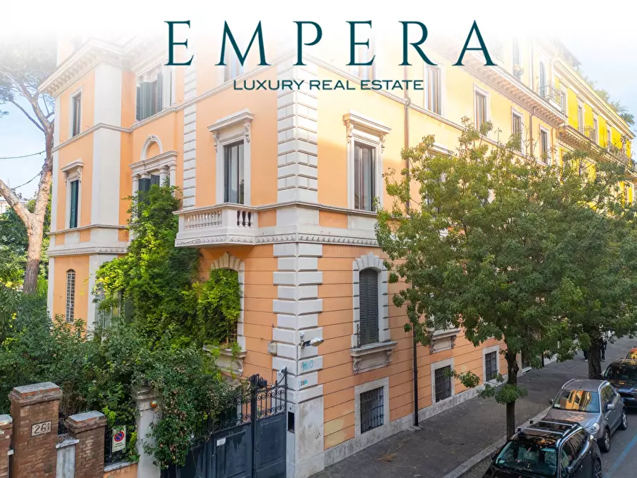 appartamento in vendita a Roma in zona Campo Marzio