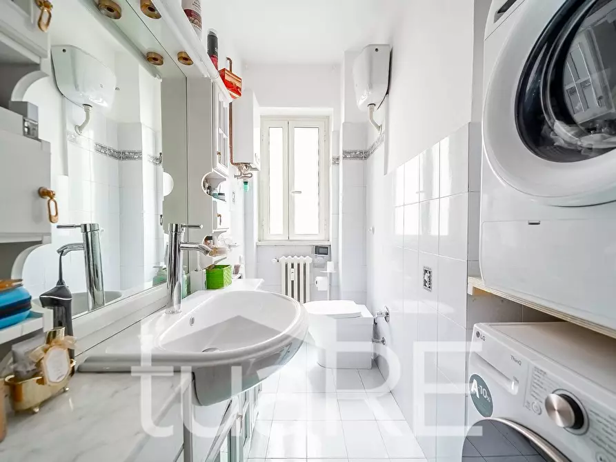 Immagine 12 di Appartamento in vendita  in Via Federico Rosazza a Roma