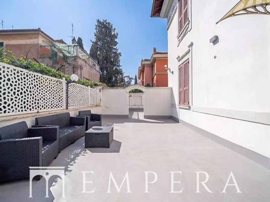Immagine 15 di Villa in vendita  in Via Duchessa Di Galliera a Roma