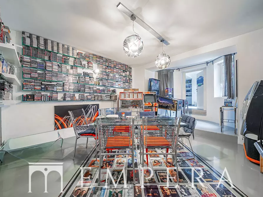 Immagine 35 di Villa in vendita  in Via Duchessa Di Galliera a Roma