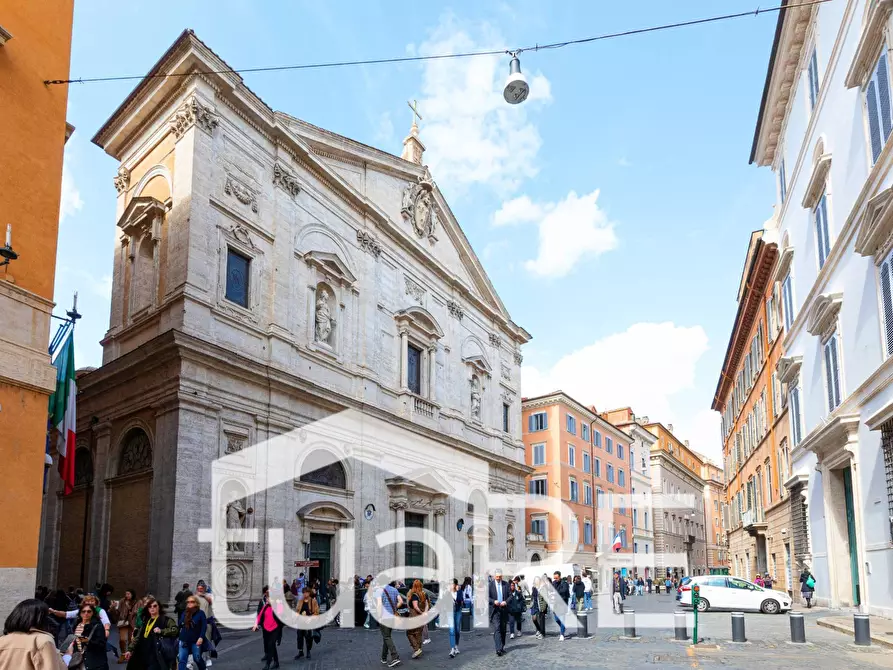 Immagine 12 di Attico in vendita  in Via Della Palombella a Roma