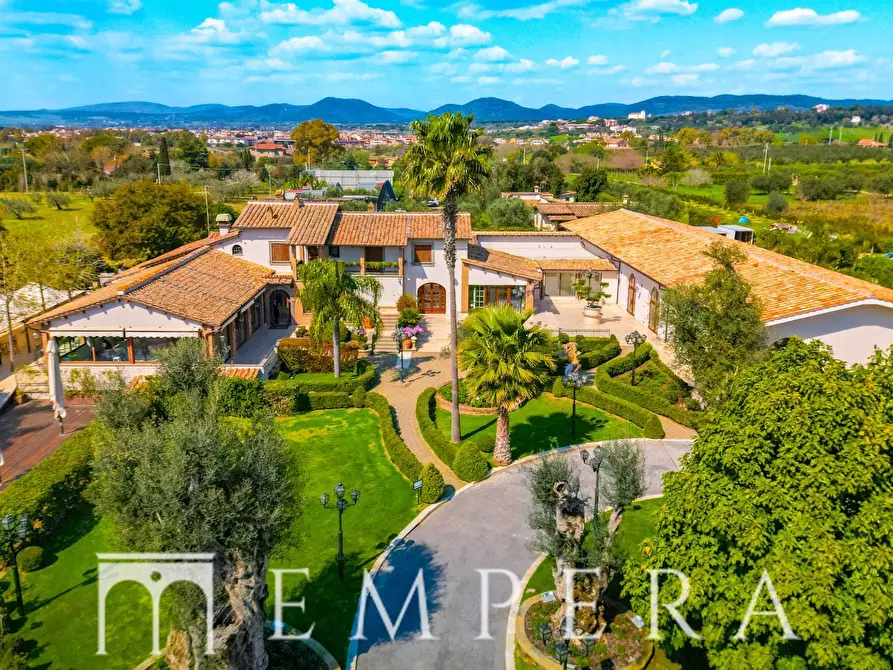 Immagine 34 di Villa in vendita  in Via Bosa a Fiumicino