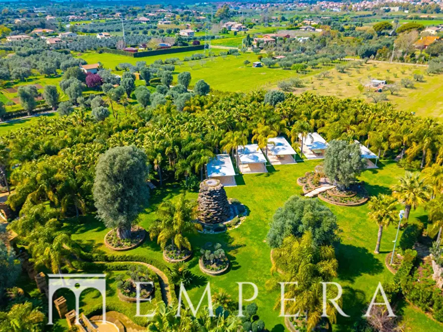 Immagine 37 di Villa in vendita  in Via Bosa a Fiumicino