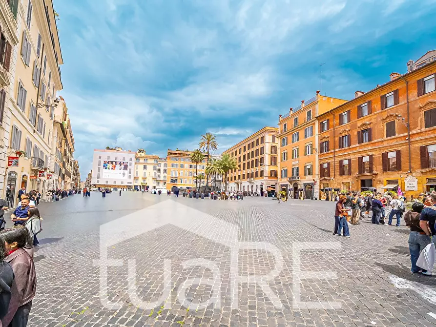 Immagine 21 di Appartamento in vendita  in Via Del Babuino a Roma