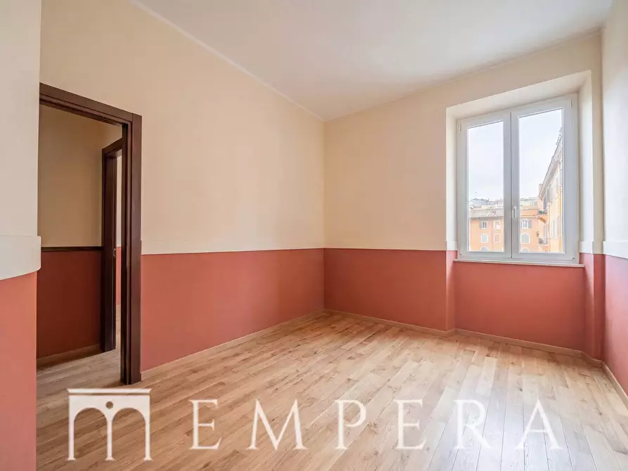 Immagine 15 di Attico in vendita  in Via Urbana a Roma