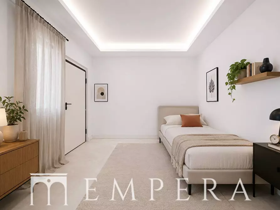 Immagine 10 di Palazzo in vendita  in via ardeatina a Roma