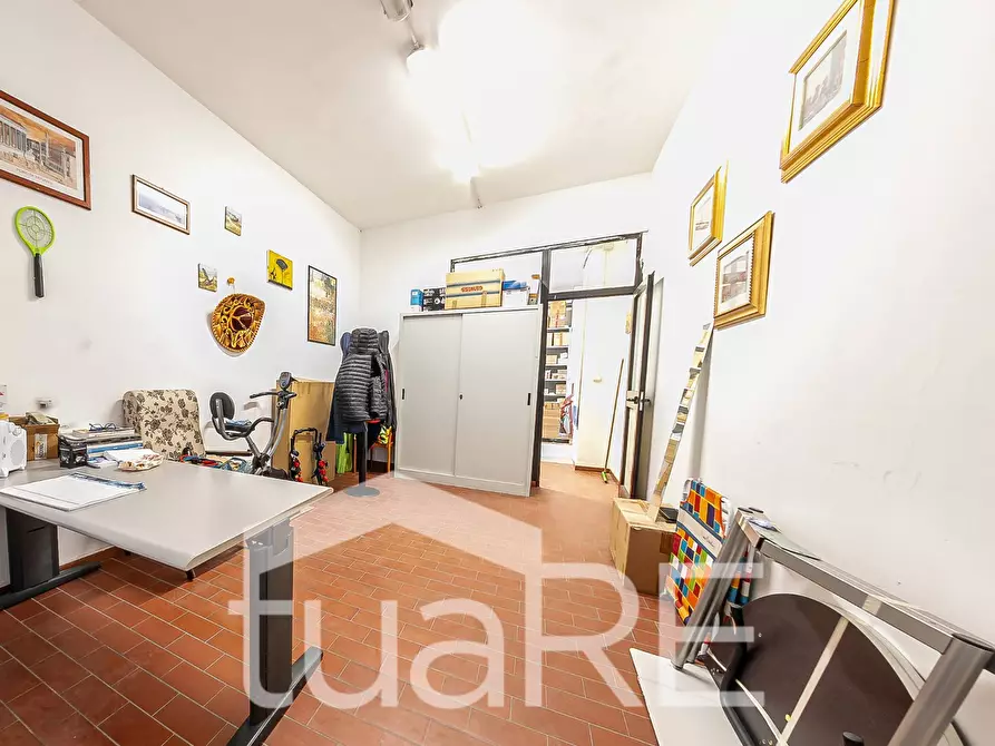 Immagine 24 di Negozio in vendita  in Via Quirino Majorana a Roma