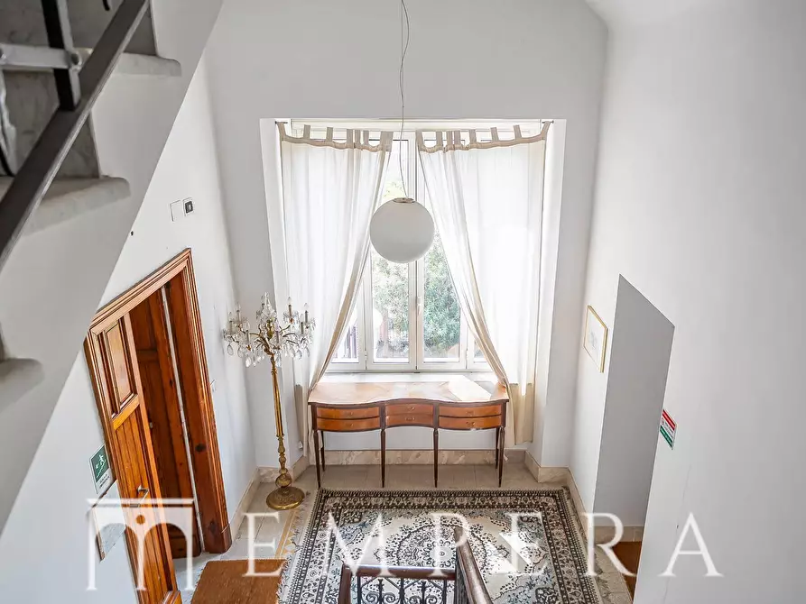 Immagine 24 di Villa in vendita  in Via Guido Cavalcanti a Roma