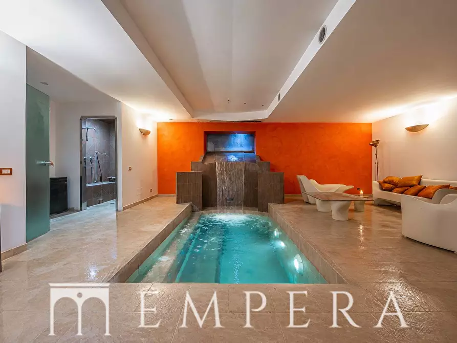 Immagine 25 di Villa in vendita  in Via Appia Antica a Roma