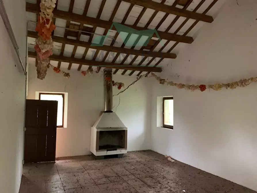 Immagine 4 di Rustico / casale in vendita  in CHIUSA 20 a Agugliano