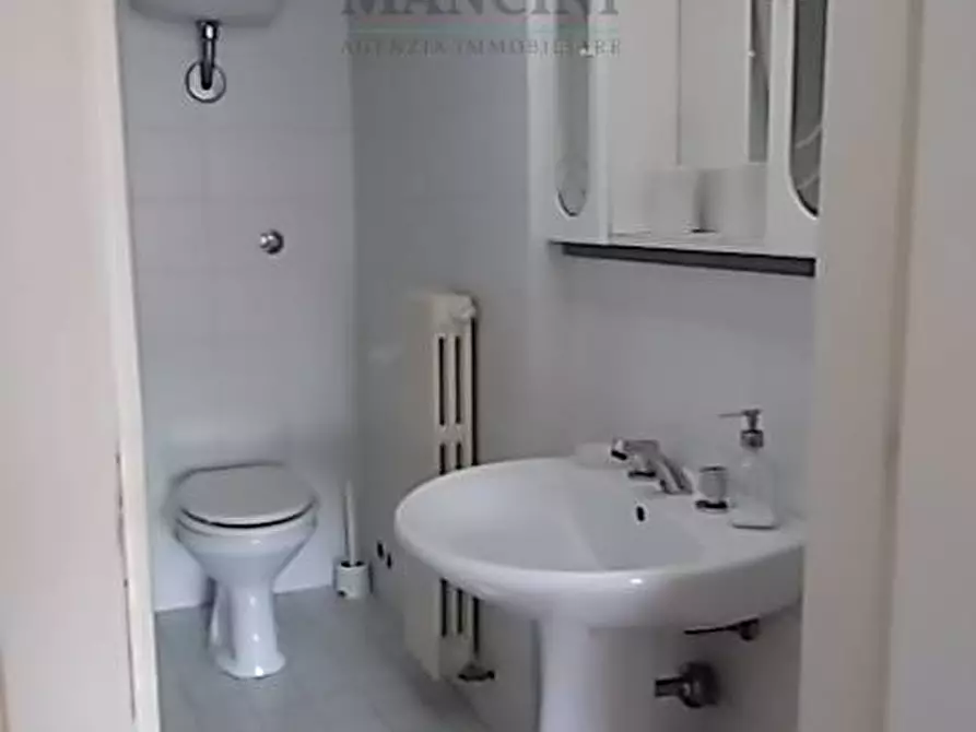 Immagine 9 di Appartamento in affitto  in MATTEOTTI 55 a Jesi