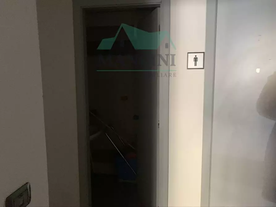Immagine 5 di Attività commerciale in affitto  in vittoria 33 a Jesi