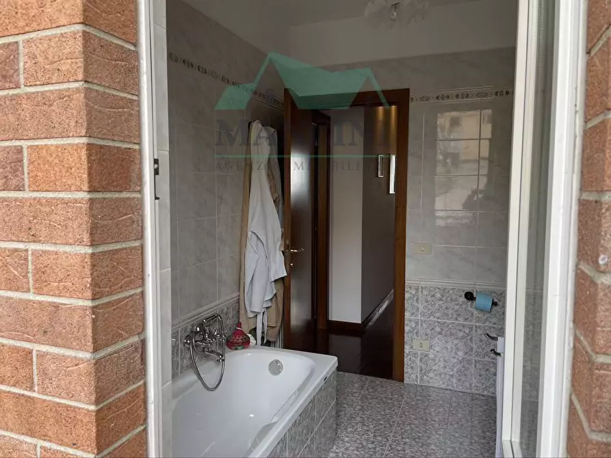 Immagine 15 di Villetta a schiera in vendita  in ALDO MORO 1 a Belvedere Ostrense