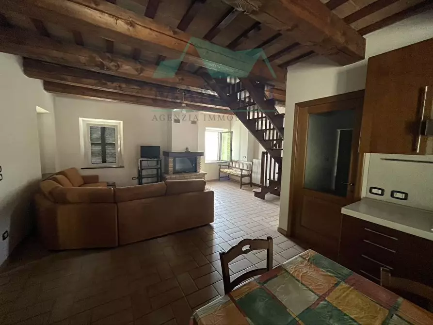 Immagine 4 di Casa indipendente in affitto  in CUPRENZE 10 a Cupramontana