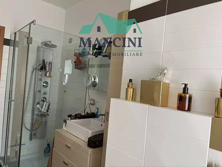 Immagine 25 di Casa indipendente in vendita  in MAZZANGRUGNO 1 a Jesi