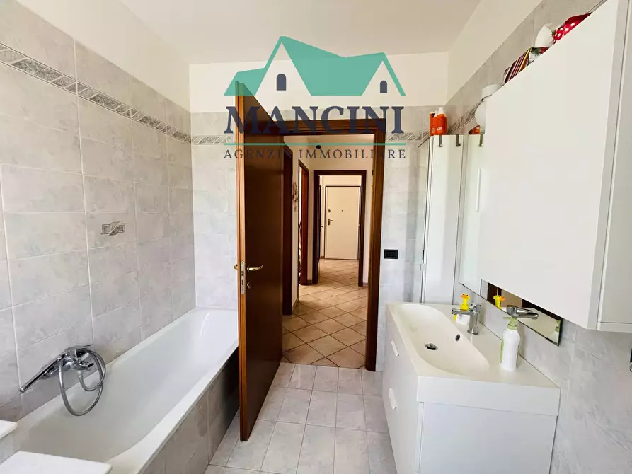Immagine 12 di Appartamento in vendita  in PIO LA TORRE 1 a Jesi