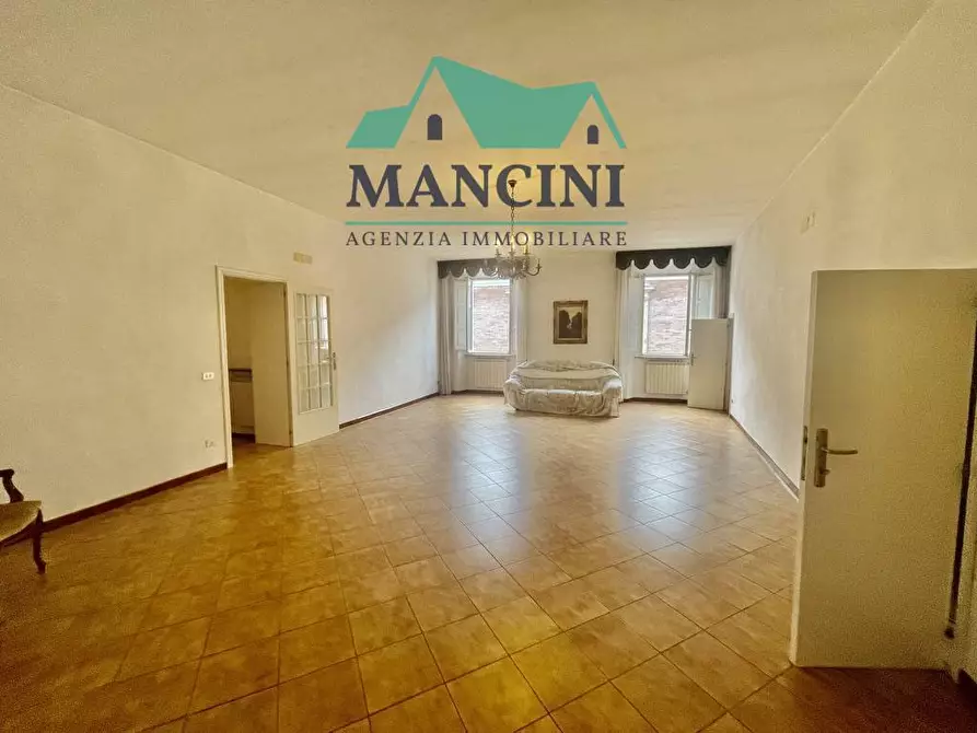Immagine 1 di Appartamento in vendita  in piazza Duomo 2 a Jesi