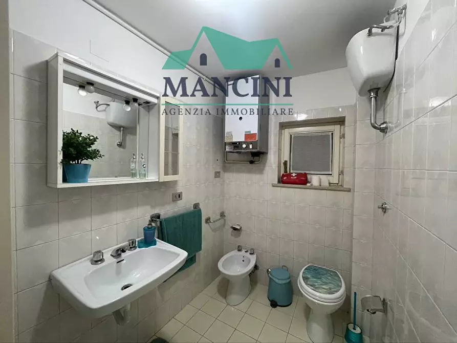 Immagine 10 di Ufficio in affitto  in CORSO MATEOTTI 4 a Jesi