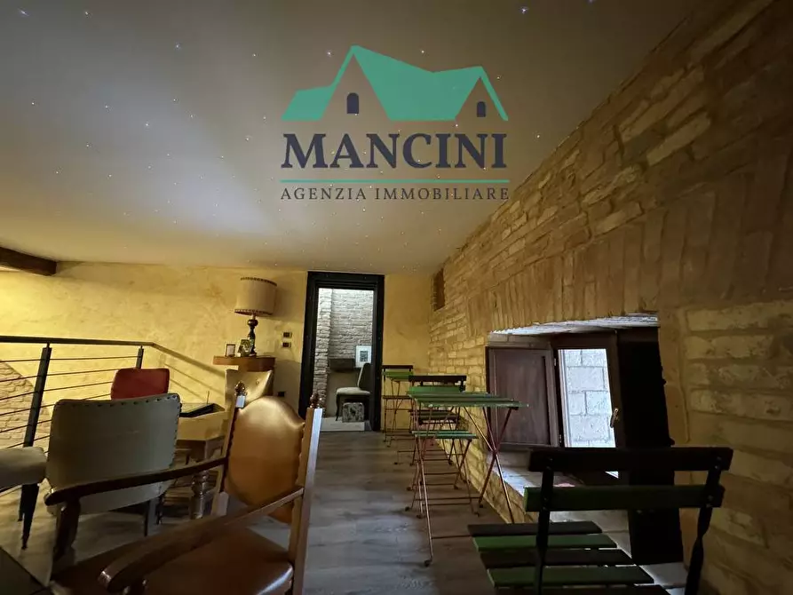 Immagine 3 di Attività commerciale in vendita  in CENTRO STORICO 6 a Jesi