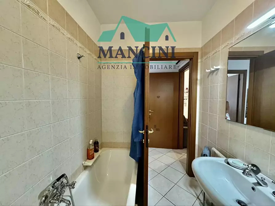 Immagine 22 di Appartamento in vendita  in LAVATOIO a Jesi