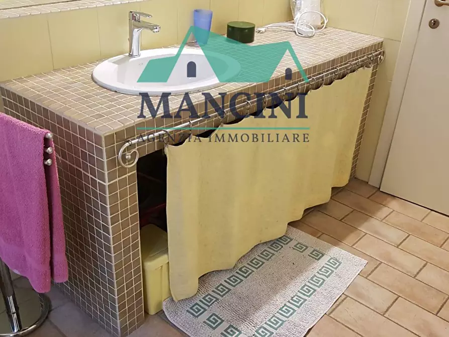 Immagine 10 di Appartamento in vendita  in COSTA DEL MONTIROZZO 39 a Jesi