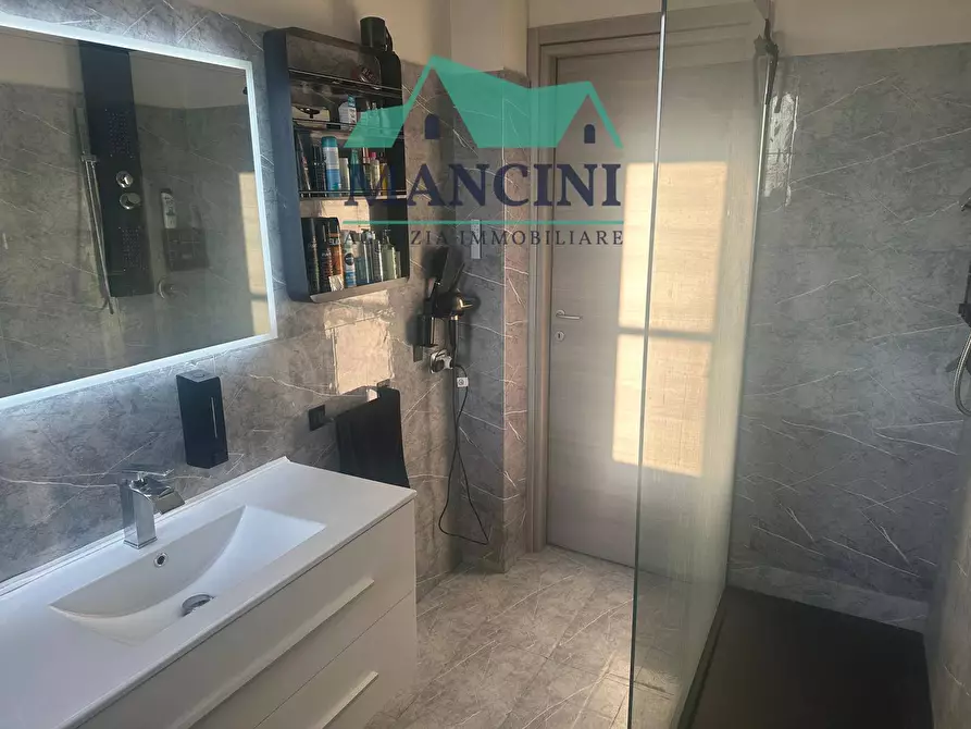 Immagine 27 di Appartamento in vendita  in VIA CROCE a Monte San Vito