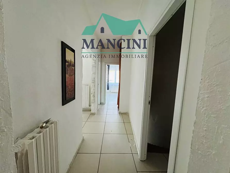 Immagine 5 di Appartamento in vendita  in BUOZZI a Jesi