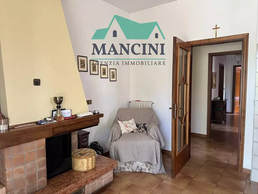 Immagine 5 di Casa indipendente in affitto  in COLLE PARADISO a Jesi