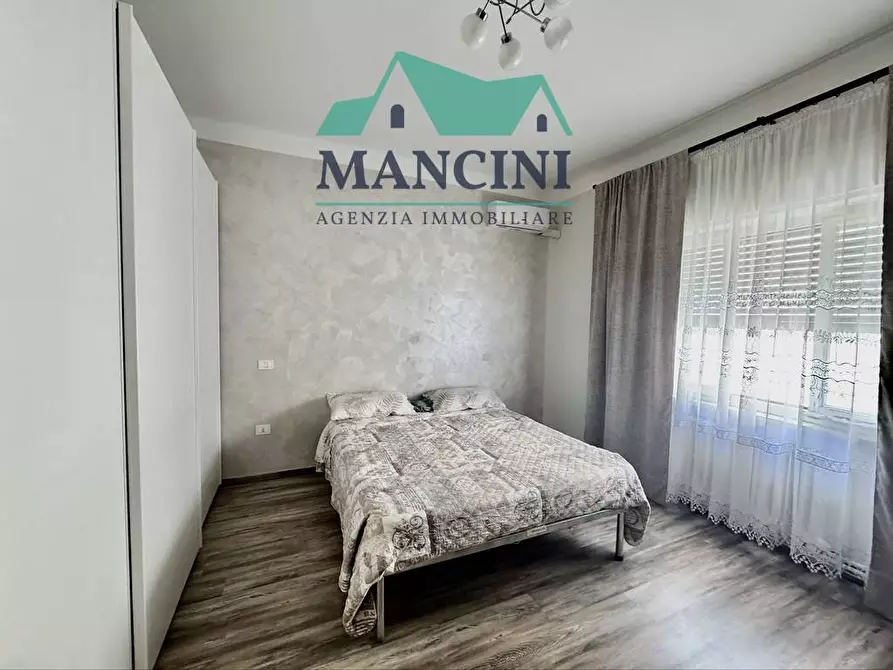 Immagine 3 di Appartamento in vendita  in verziere a Jesi