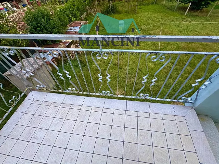 Immagine 13 di Casa indipendente in vendita  in VIA DEL LAVORO a Filottrano