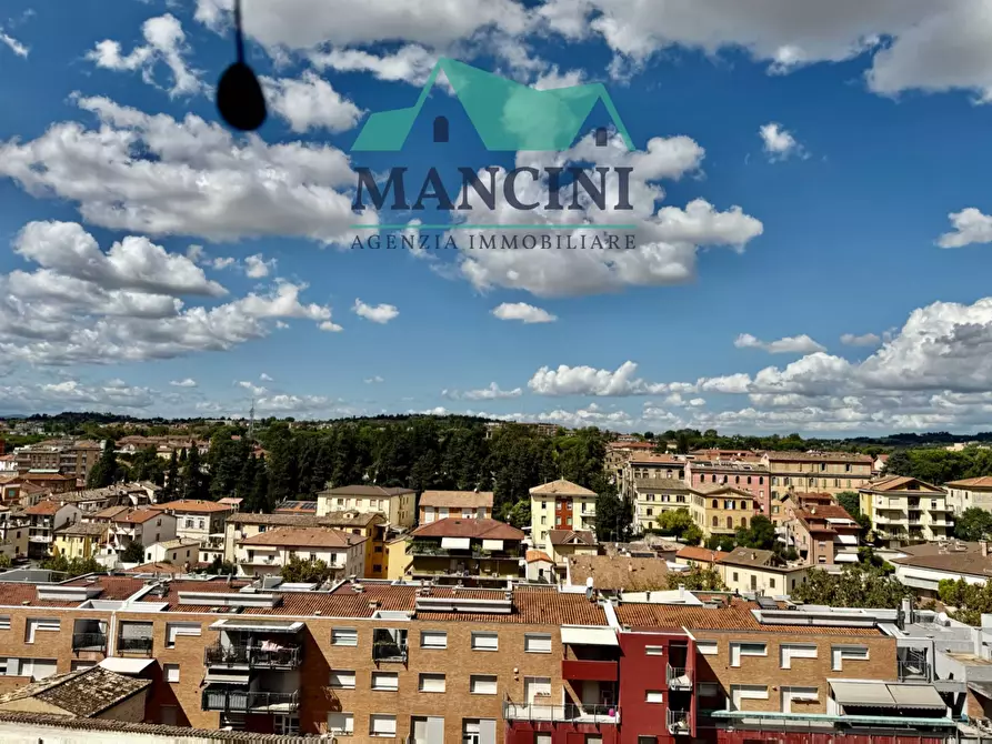 Immagine 3 di Appartamento in vendita  in VIA OREFICI a Jesi