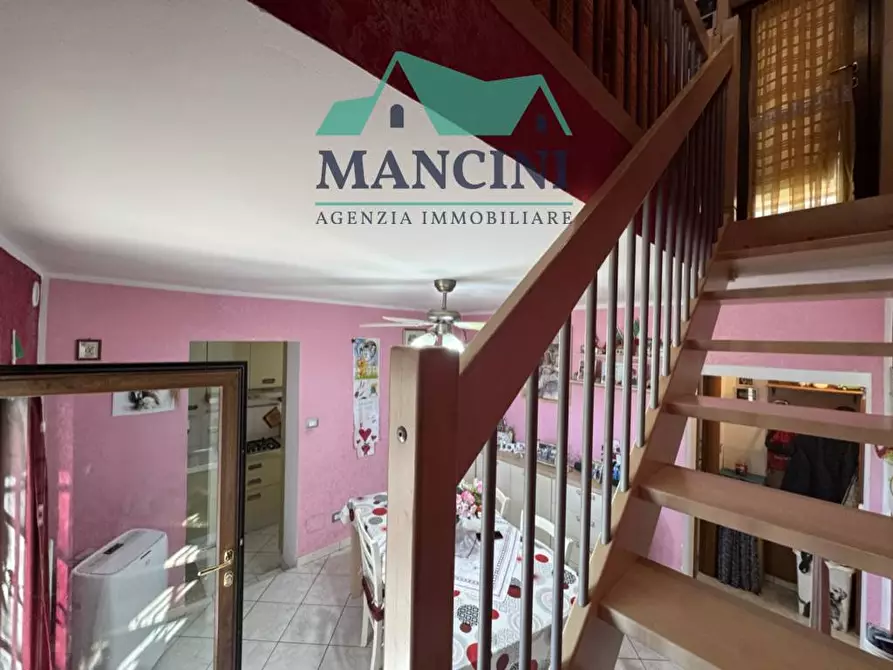 Immagine 7 di Casa indipendente in vendita  in Santa lucia a Monte San Vito