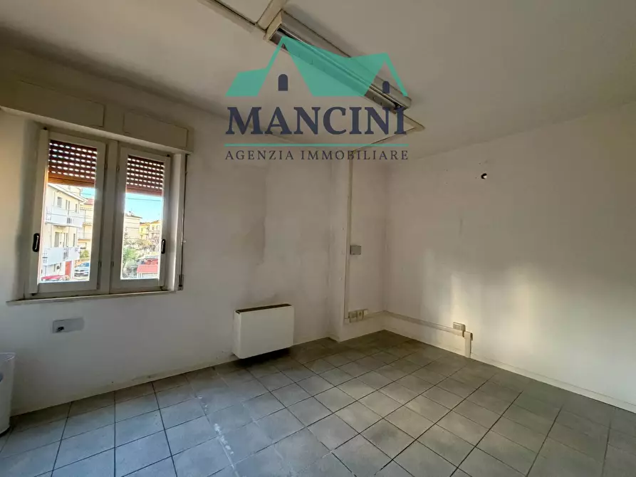 Immagine 5 di Ufficio in affitto  in GALLODORO a Jesi