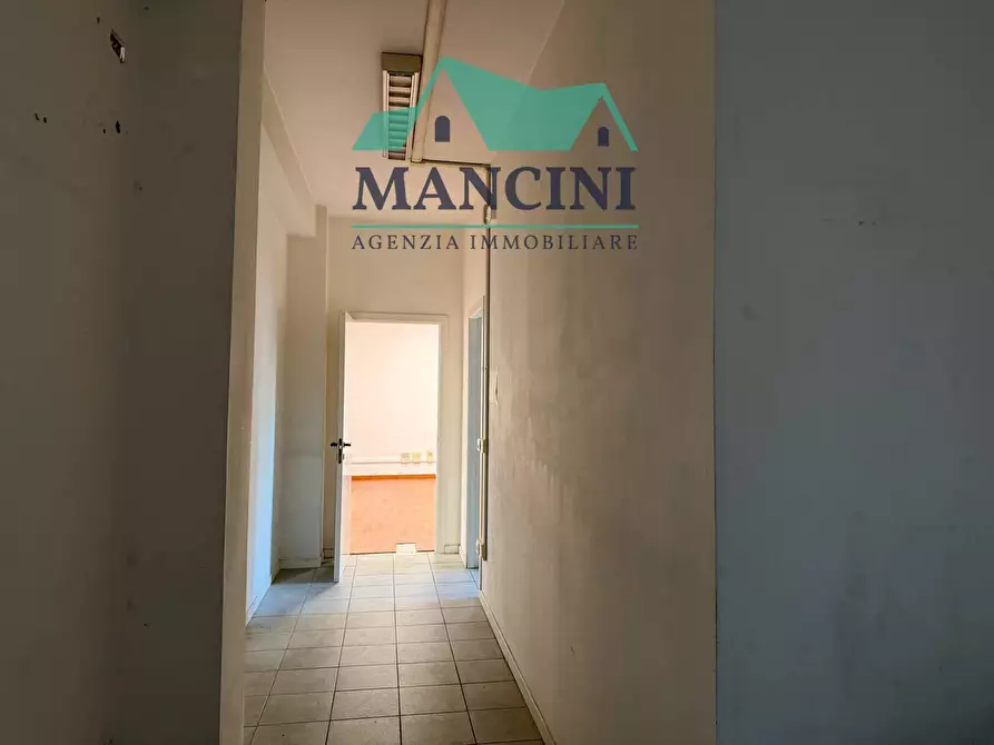 Immagine 10 di Ufficio in affitto  in GALLODORO a Jesi