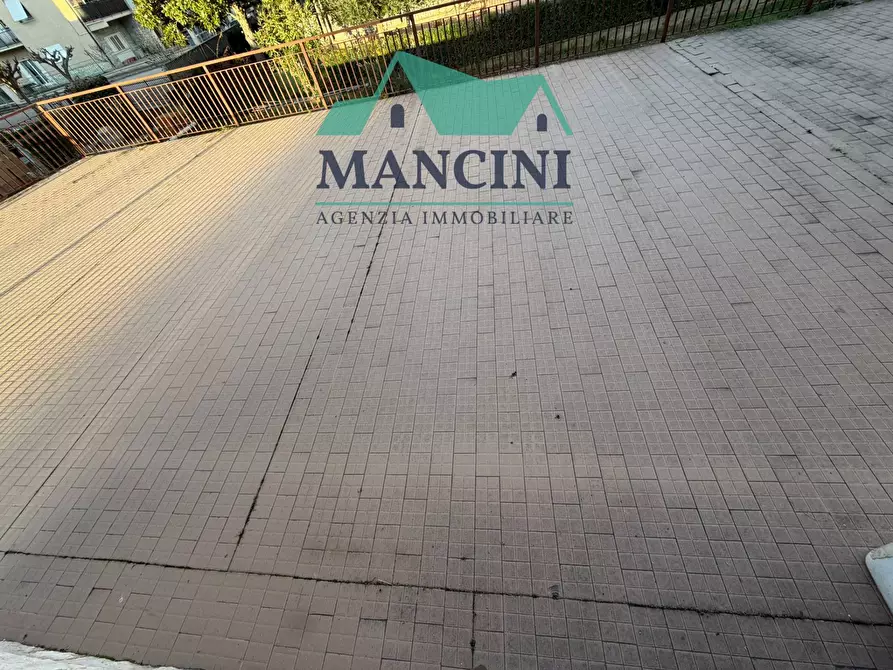 Immagine 11 di Ufficio in affitto  in GALLODORO a Jesi