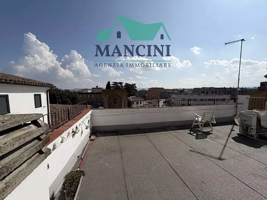 Immagine 10 di Casa indipendente in vendita  in PIAZZA BACCIO  PONTELLI a Jesi