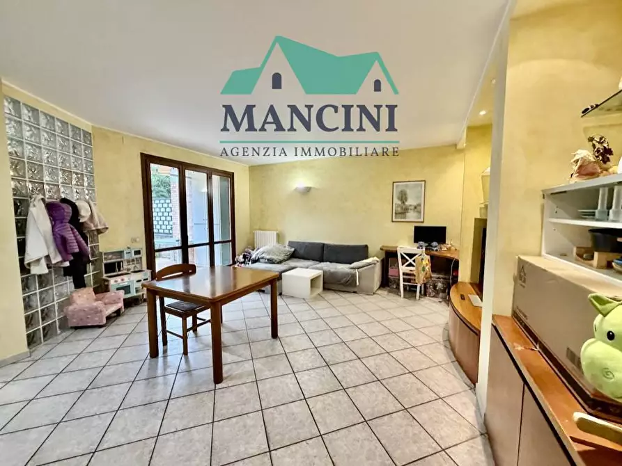 Immagine 5 di Appartamento in vendita  in VIA PIERALISI a Jesi