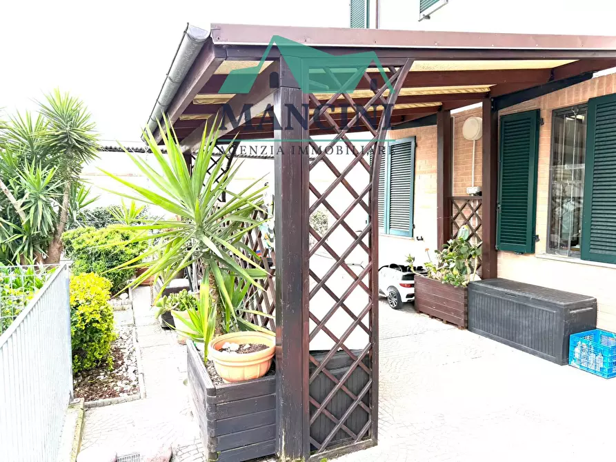 Immagine 9 di Casa indipendente in vendita  in VIA CAMPANIA a Jesi