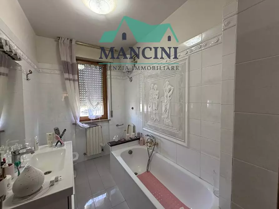Immagine 10 di Casa indipendente in affitto  in CECCACCI a Belvedere Ostrense