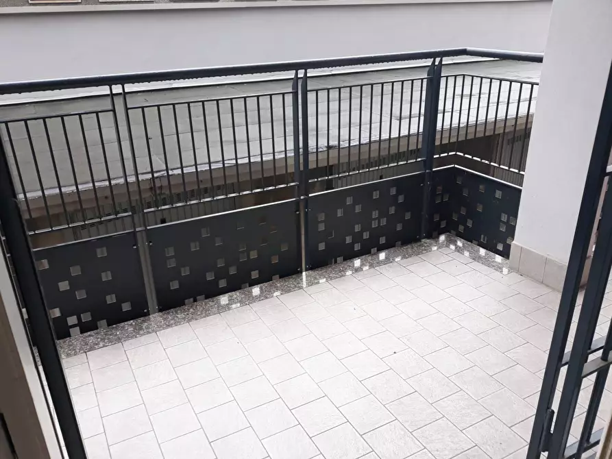 Immagine 5 di Appartamento in affitto  in Via Moncalvo 80 a Milano
