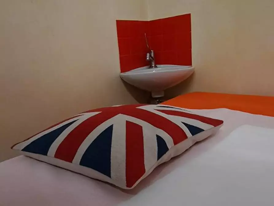 Immagine 9 di Attività commerciale in affitto  in V.LE CERTOSA 180 a Milano