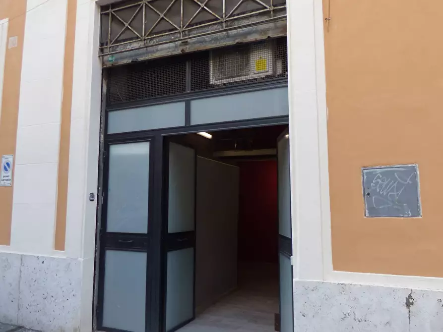 Immagine 1 di Magazzino in affitto  in via Caboto a Roma