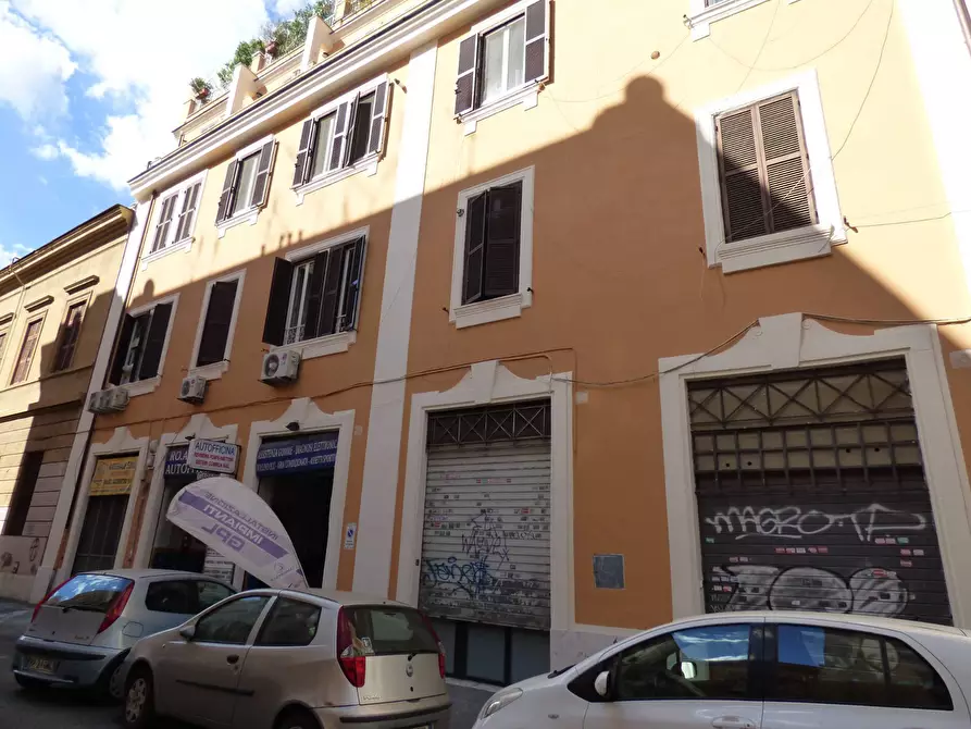 Immagine 9 di Magazzino in affitto  in via Caboto a Roma