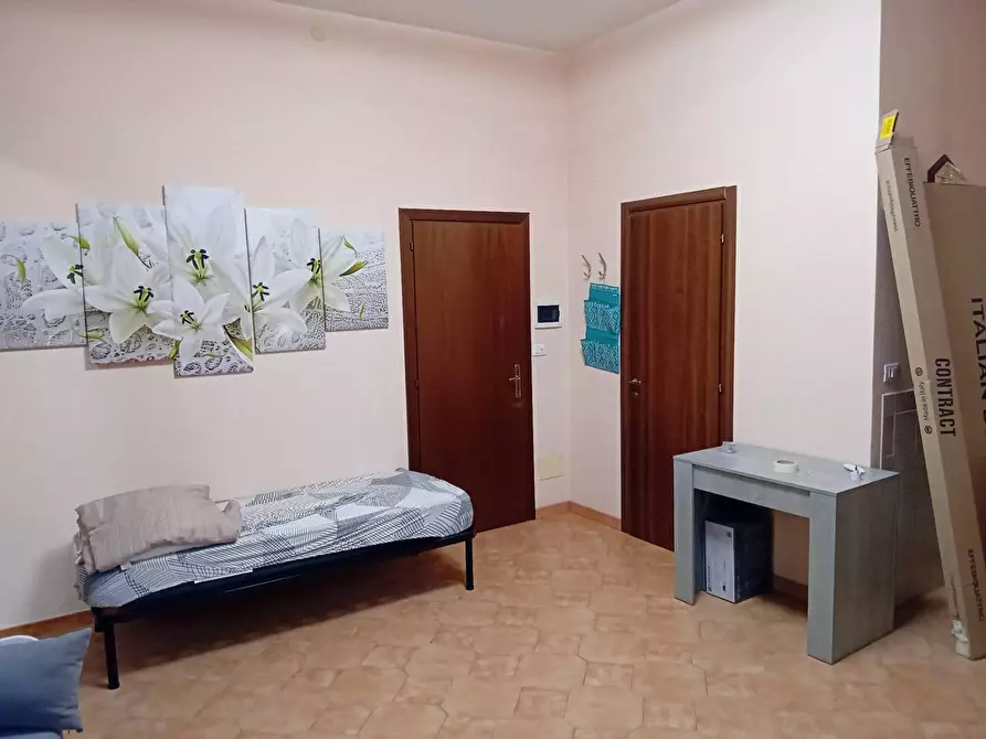 Immagine 10 di Appartamento in vendita  in via del Gazometro 19 a Roma