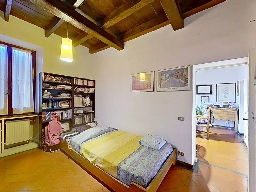 Immagine 7 di Appartamento in vendita  in via Garibaldi a Roma