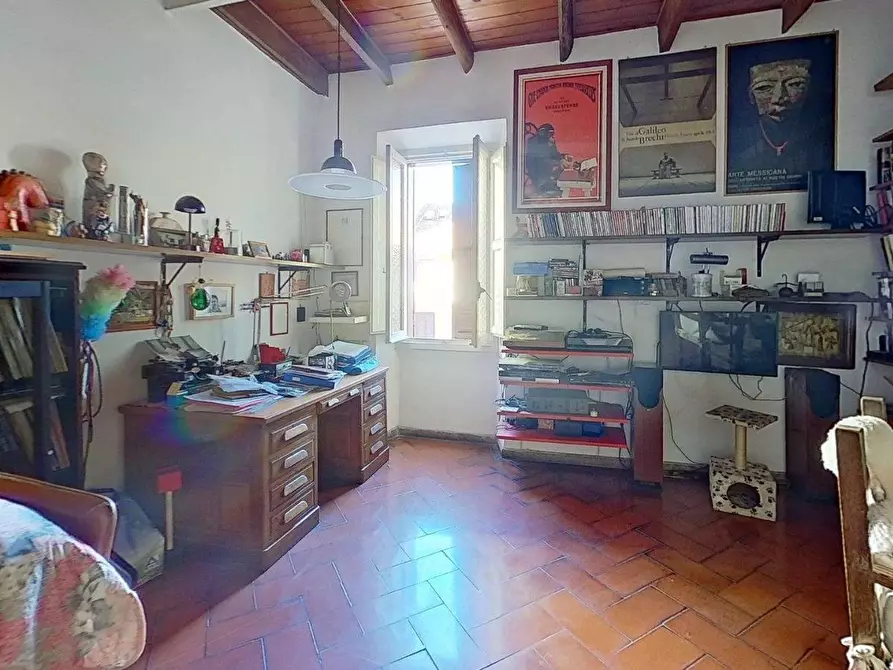 Immagine 11 di Appartamento in vendita  in via Garibaldi a Roma