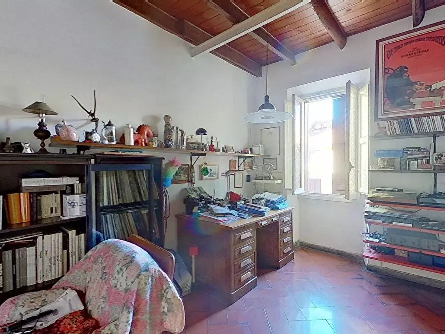 Immagine 12 di Appartamento in vendita  in via Garibaldi a Roma