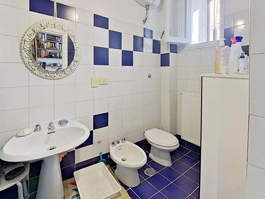 Immagine 23 di Appartamento in vendita  in via Garibaldi a Roma